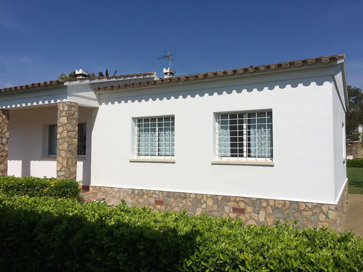 Villa Montserrat 2, Terrace & Pool Sant Marti d'Empuries 0*,  Spanien